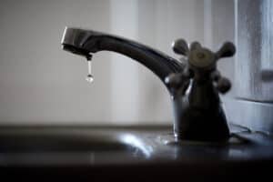 leaky faucet diy
